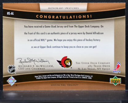2005-06 UD Trilogy Honorary Swatches Daniel Alfredsson Senators Jersey 3155
