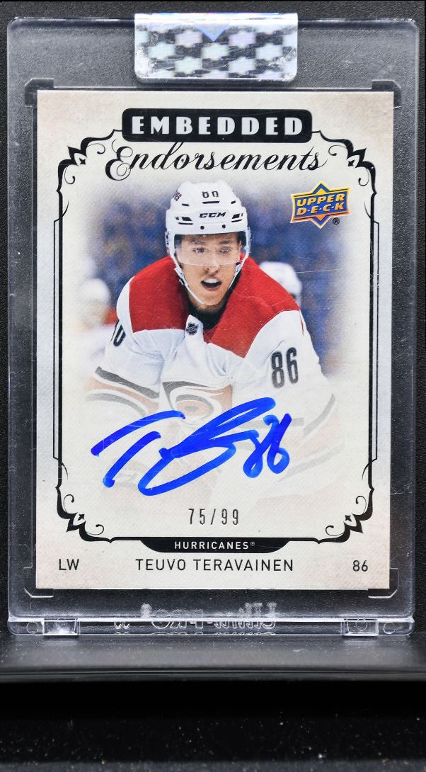2018-19 UD Clear Cut Embedded Endorsements Teravainen Hurricanes Auto /99 7589
