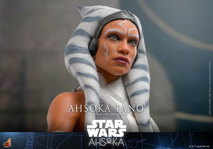 Figurine Ahsoka Tano à l'échelle 1/6 par Hot Toys