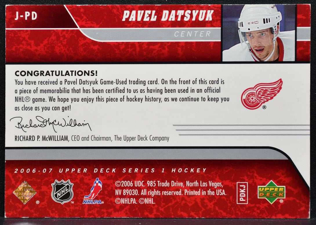 2006-07 Upper Deck Series 1 UD Game Jerseys Pavel Datsyuk Red Wings Jersey 8894