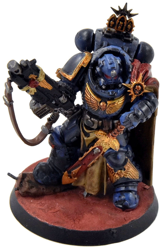 SPACE MARINES Ultramarines Captain with Master-Crafted Bolt Rifle #1 40K