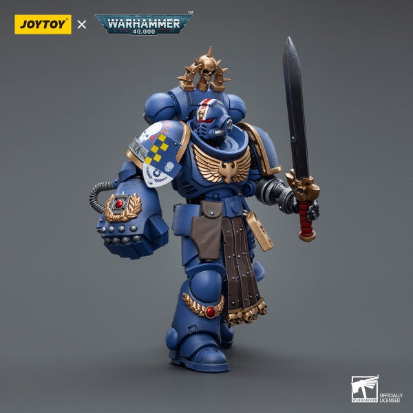 Lieutenant with Power Fist Ultramarines Joy Toy