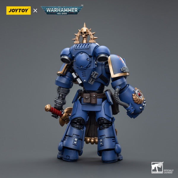 Lieutenant with Power Fist Ultramarines Joy Toy