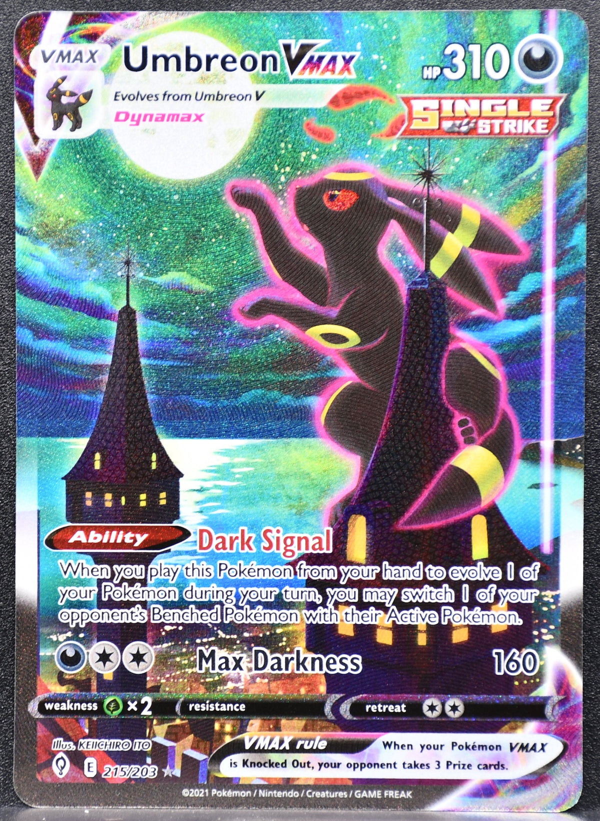 Umbreon VMAX 215/203 Evolving Skies Full Art NM