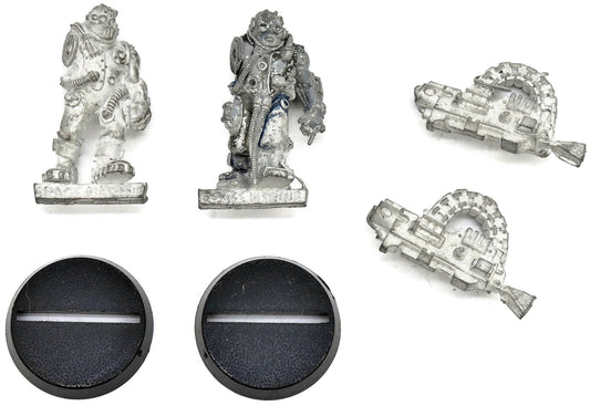 SPACE MARINES 2 Servitors #1 METAL Warhammer 40K Missing Backpacks