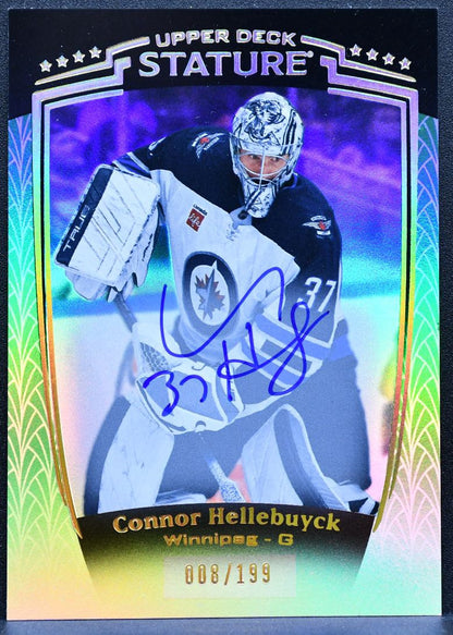 2024-25 Upper Deck Stature Auto Green Connor Hellebuyck 3 Jets Auto 008/199 8129