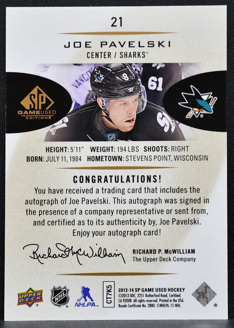 2013-14 SP Game Used Gold Autographs Joe Pavelski 21 San Jose Sharks Auto 0491