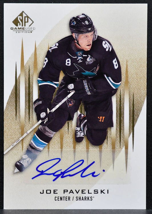 2013-14 SP Game Used Gold Autographs Joe Pavelski 21 San Jose Sharks Auto 0491