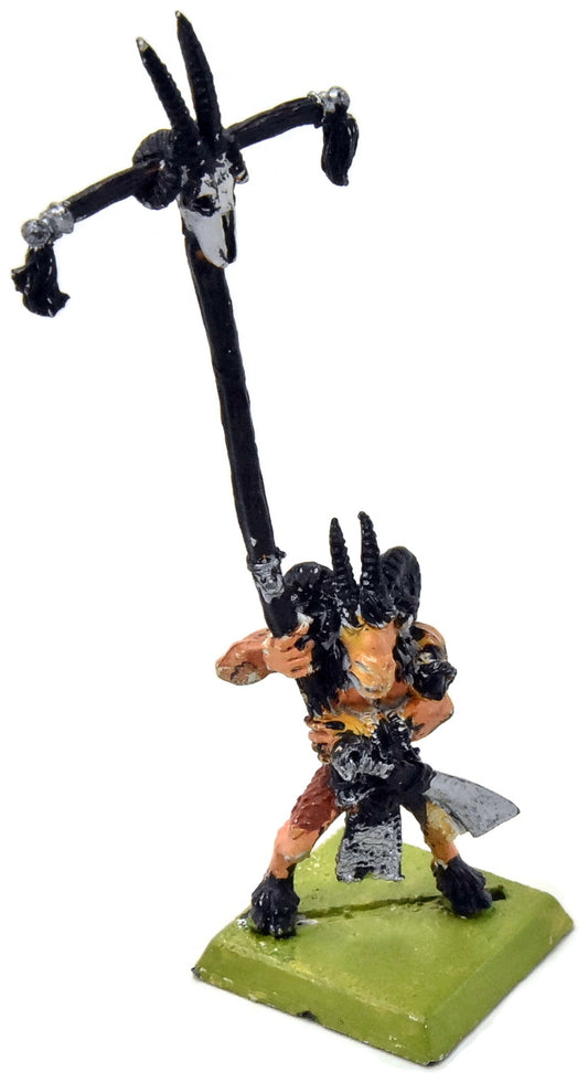 BEASTMEN Gor Standard Classic #1 METAL Warhammer Fantasy