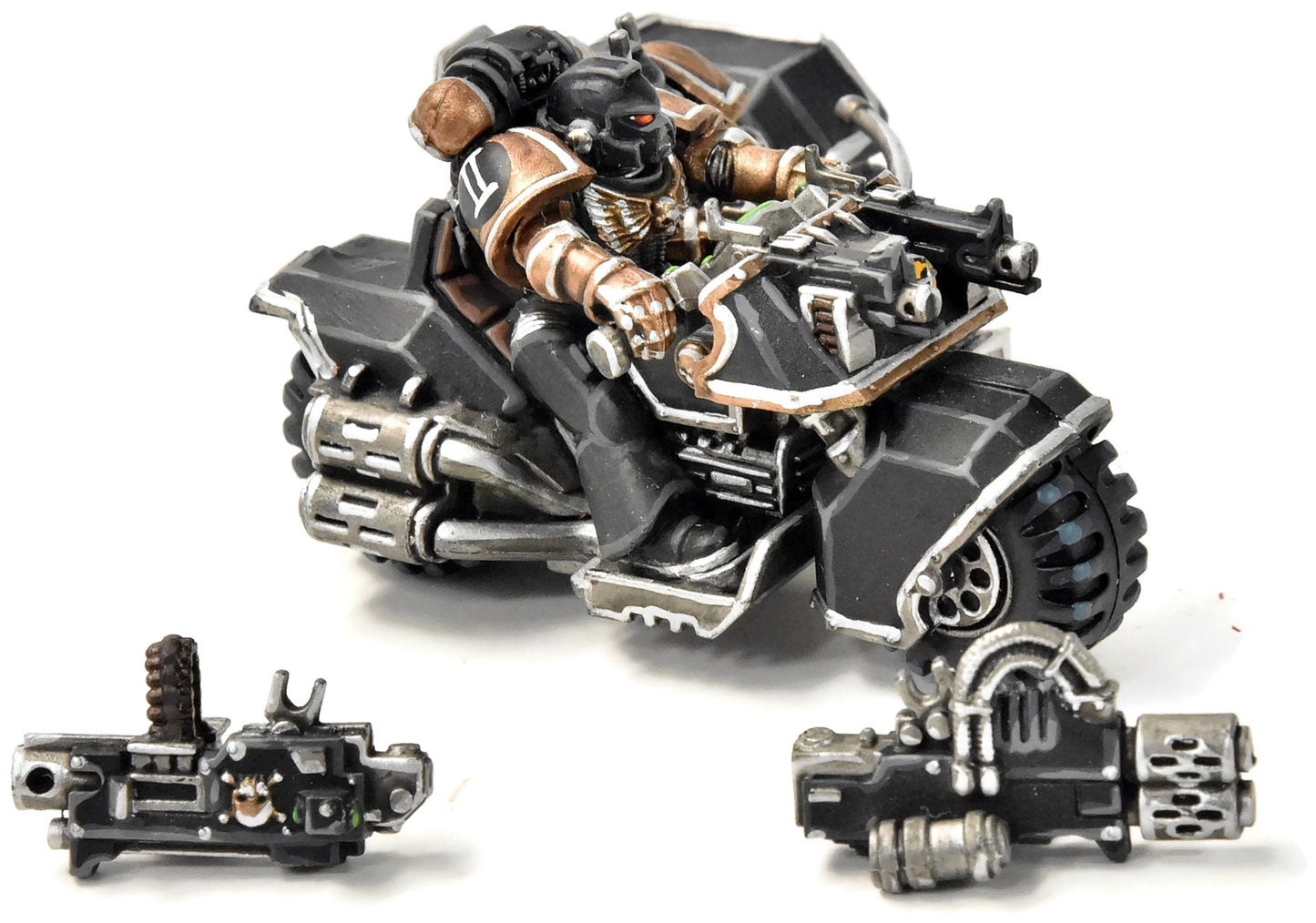 Moto d'attaque Space Marines n° 2, peinte par un professionnel, Warhammer 40K