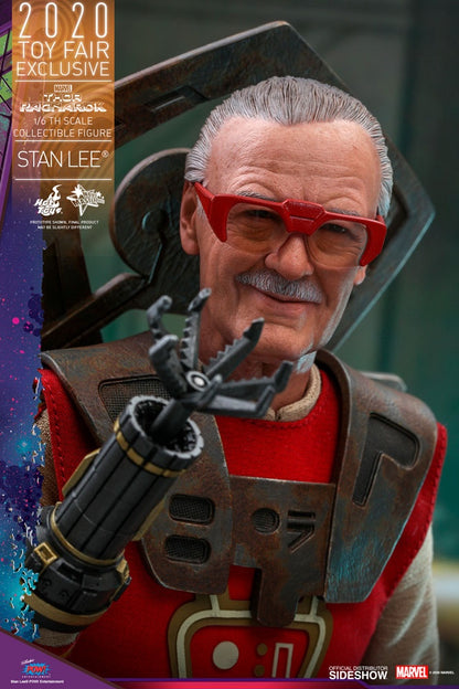 Figurine Stan Lee à l'échelle 1/6 - Marvel - Thor Ragnarok (Hot Toys) EXCLUSIVE