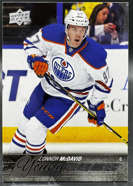 2015-16 UD Series 1 Young Guns Connor McDavid 201 Edmonton Oilers RC