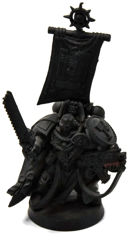 SPACE MARINES Captain #2 Warhammer 40K 0587