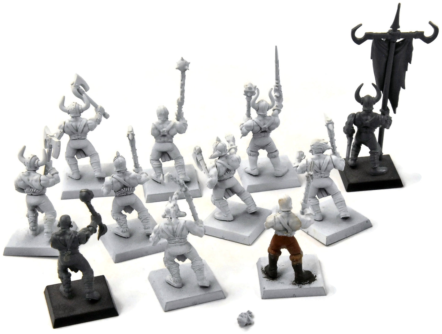 WARRIORS OF CHAOS 11 Marauder #1 Missing 2 arms Warhammer Fantasy
