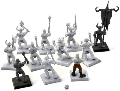 WARRIORS OF CHAOS 11 Marauder #1 Missing 2 arms Warhammer Fantasy