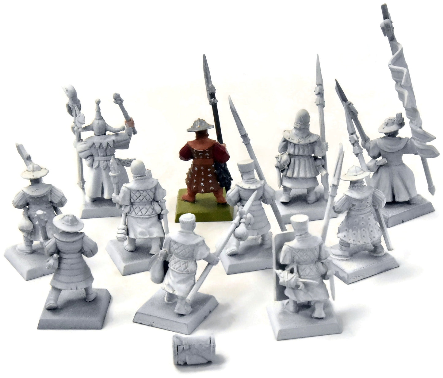 BRETONNIA 10 Men At Arms MISSING SHIELD #1 Warhammer Fantasy