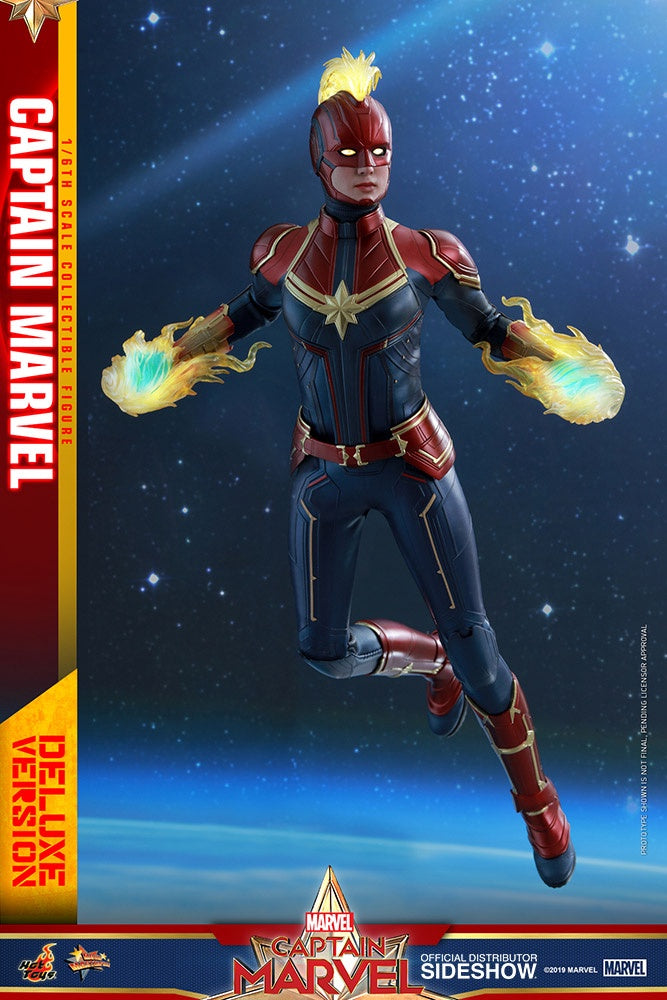 Captain Marvel (Deluxe Version) Sixth Scale Figure - Captain Marvel (Hot Toys)