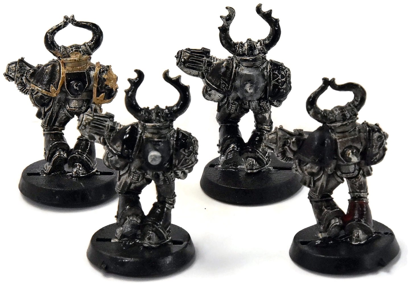 CHAOS SPACE MARINES 4 Chaos Marines With Special Weapons METAL missing backpack