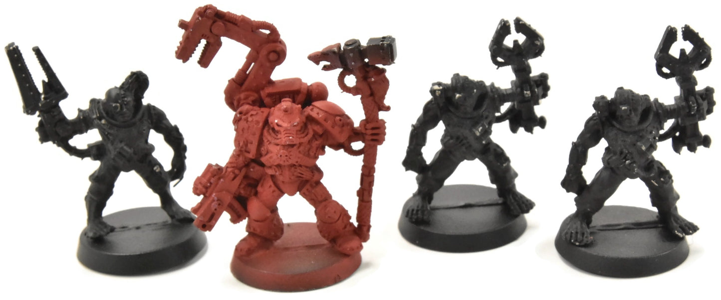 SPACE MARINES Iron priest with Servitors #1 METAL Warhammer 40K