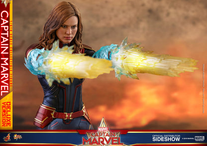 Captain Marvel (Deluxe Version) Sixth Scale Figure - Captain Marvel (Hot Toys)