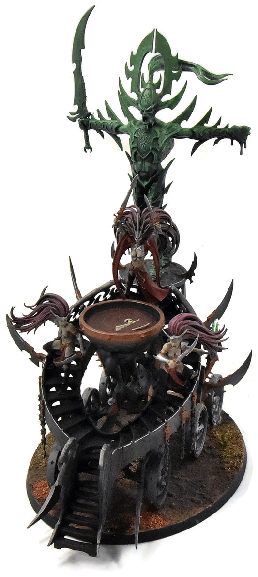 DAUGHTERS OF KHAINE Slaughter Queen On Cauldron Of Blood #2 WELL PAINTED