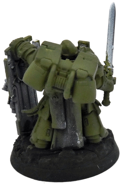 SPACE MARINES Captain With Relic Shield #1 Warhammer 40K 1682