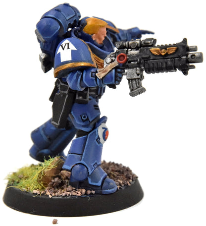 SPACE MARINES Primaris Lieutenant #2 WELL PAINTED Ultramarines 40K