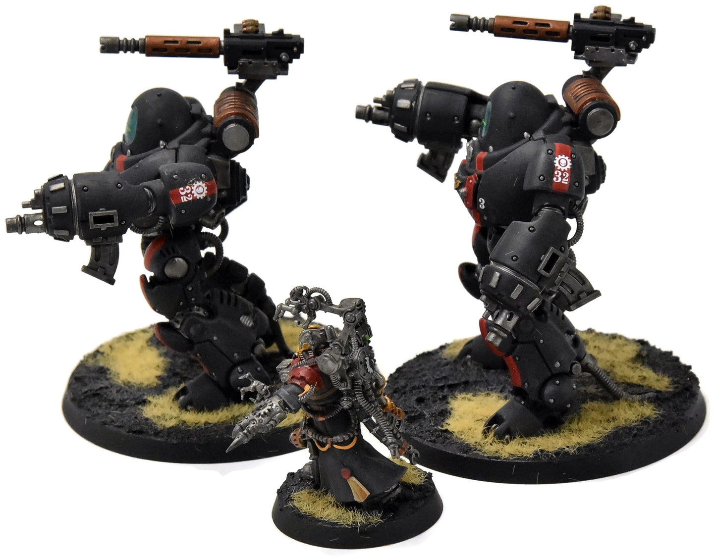 ADEPTUS MECHANICUS 2 Kastellan Robots with Datasmith #2 WELL PAINTED 40K