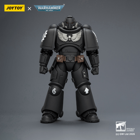 Joy Toy Iron Hands Intercessor with Bolt Rifle, Bolt Pistol and Chainsword