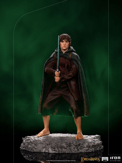 Frodo 1:10 Scale Statue by Iron Studios