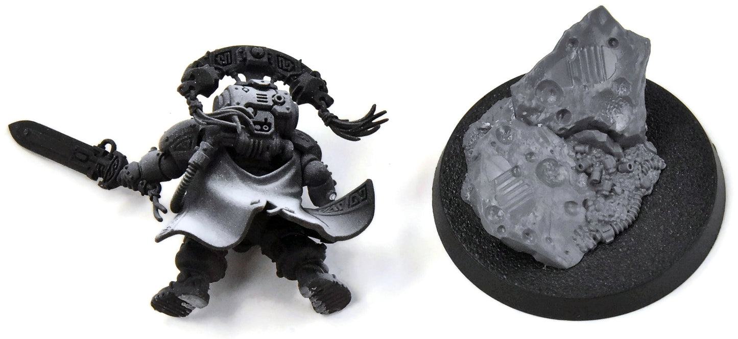 LEAGUES OF VOTANN Uthar The Destined #1 missing head and arm INCOMPLETE