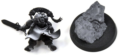 LEAGUES OF VOTANN Uthar The Destined #1 missing head and arm INCOMPLETE