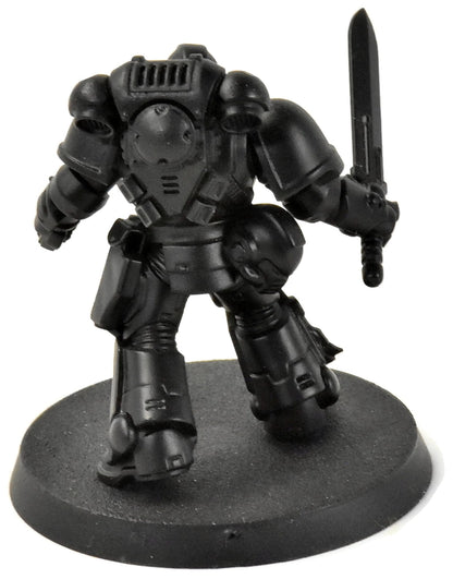 SPACE MARINES Lieutenant with Sword #2 Warhammer 40K