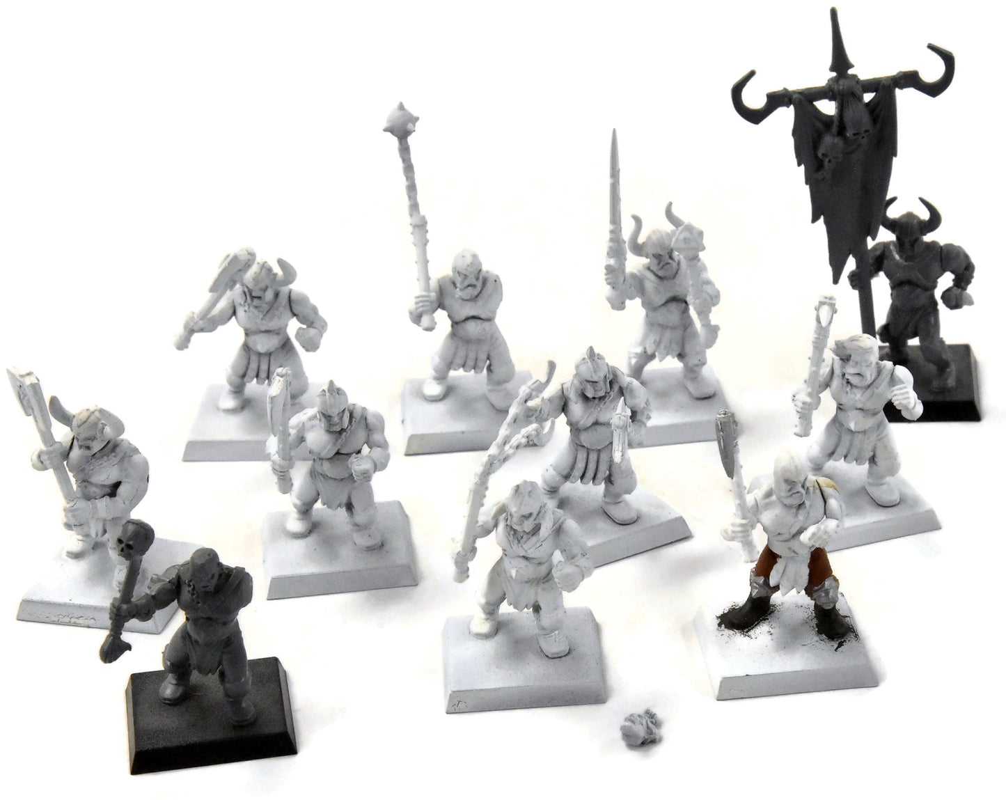 WARRIORS OF CHAOS 11 Marauder #1 Missing 2 arms Warhammer Fantasy