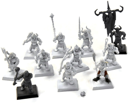 WARRIORS OF CHAOS 11 Marauder #1 Missing 2 arms Warhammer Fantasy
