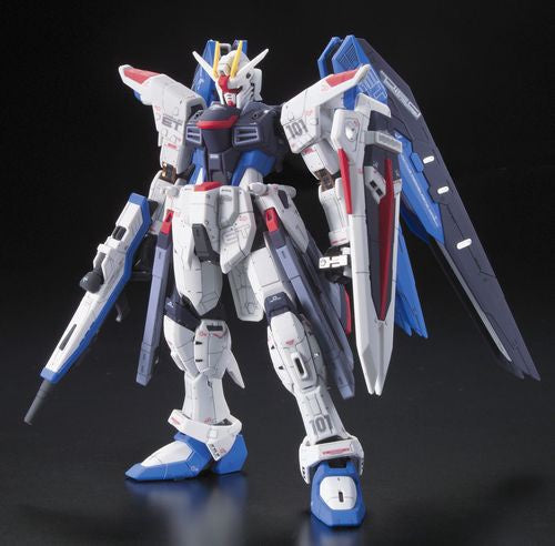 Bandai RG #05 Freedom Gundam 1/144