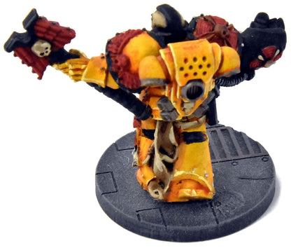 SPACE MARINES Imperial Fist Chaplain #1 METAL Warhammer 40K