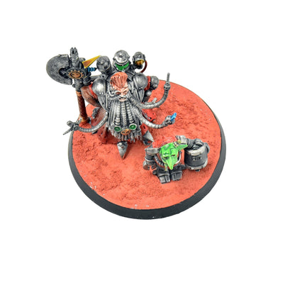ADEPTUS MECHANICUS White Dwarf Tech-Priest Grombindal #1 WELL PAINTED