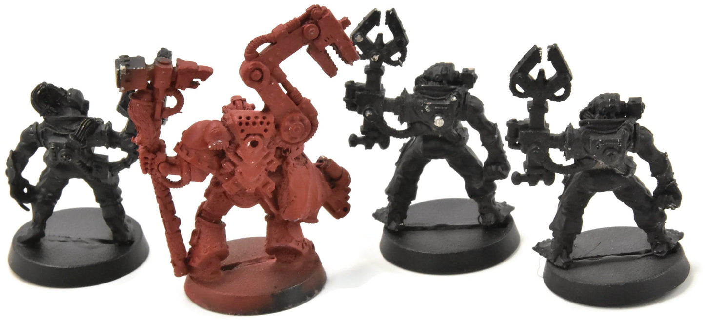 SPACE MARINES Iron priest with Servitors #1 METAL Warhammer 40K