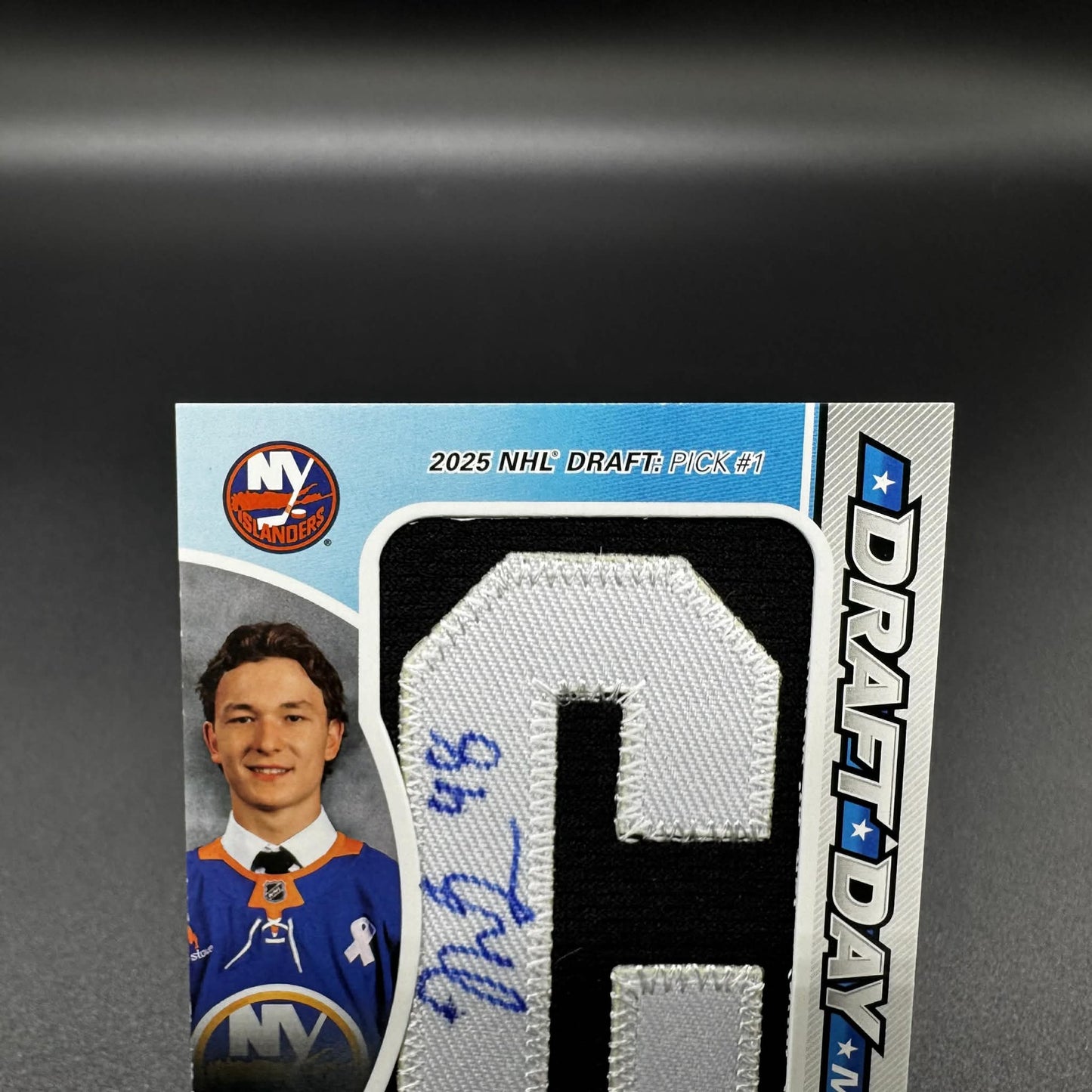 2025-26 UD GAME USED Matthew Schaefer C Draft Day Marks  /35 DDM