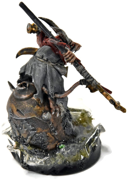 SKAVEN Plague Priest #11 WELL PAINTED Warhammer Fantasy Old World