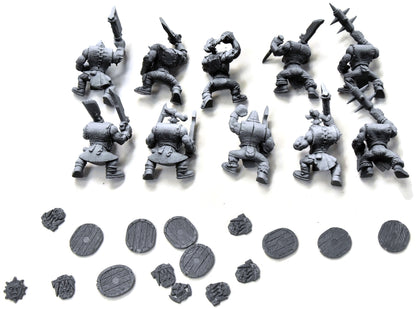 ORCS AND GOBLINS 10 Orc Boy #1 missing 2 shields no base FANTASY