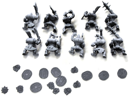 ORCS AND GOBLINS 10 Orc Boy #1 missing 2 shields no base FANTASY