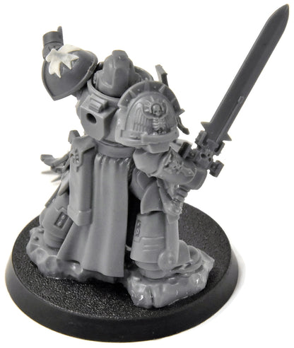 SPACE MARINE Captain #1 Converted Warhammer 40K