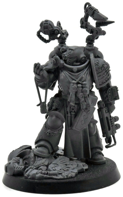 SPACE MARINES Primaris Apothecary #1 Warhammer 40K 5056