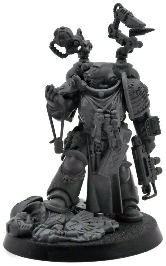 SPACE MARINES Primaris Apothecary #1 Warhammer 40K 5056