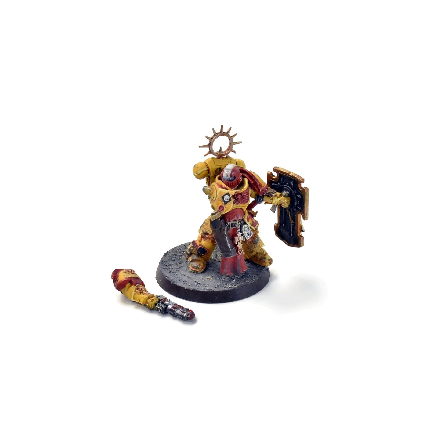 SPACE MARINES Indomitus Captain #1  WELL PAINTED 40K IMPERIAL FISTS