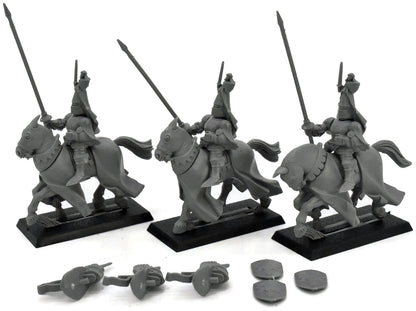 BRETONNIA 3 Knight Of The Realm #1 Warhammer Fantasy Classic