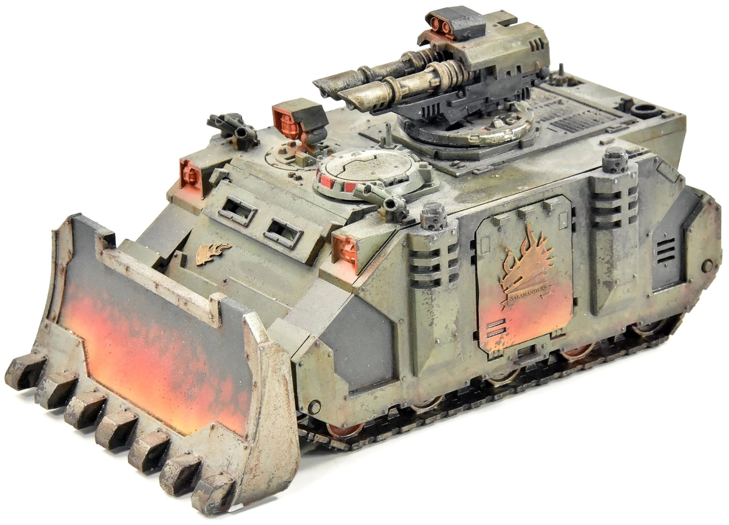 SALAMANDERS Razorback #6 WELL PAINTED Warhammer 40K