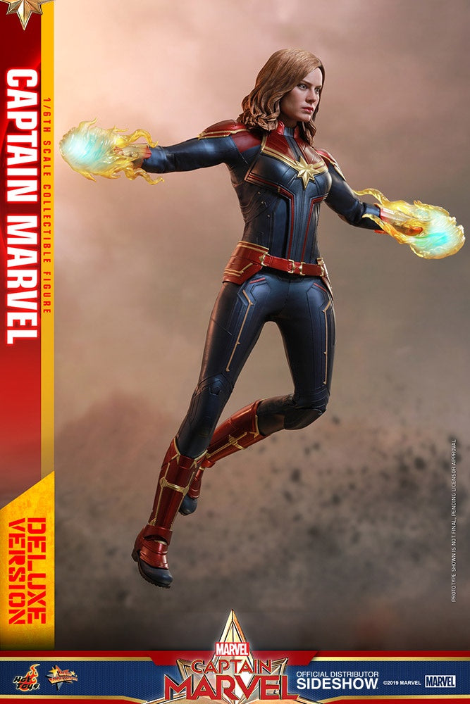 Captain Marvel (Deluxe Version) Sixth Scale Figure - Captain Marvel (Hot Toys)